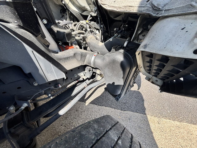 三菱ふそうキャンター平ボディ小型（2t・3t）[写真24]