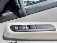 三菱ふそうキャンター平ボディ小型（2t・3t）[写真30]