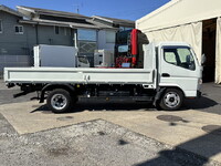 三菱ふそうキャンター平ボディ小型（2t・3t）[写真05]