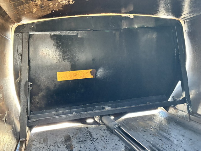 いすゞエルフパッカー車（塵芥車）小型（2t・3t）[写真18]