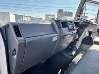 いすゞエルフパッカー車（塵芥車）小型（2t・3t）[写真39]