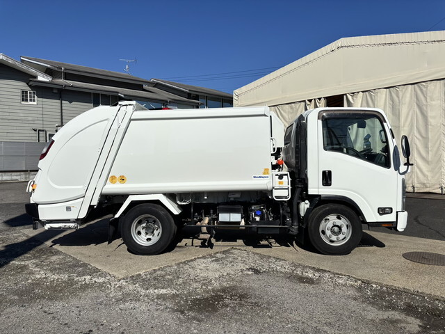 いすゞエルフパッカー車（塵芥車）小型（2t・3t）[写真04]