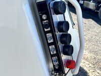 いすゞエルフパッカー車（塵芥車）小型（2t・3t）[写真09]