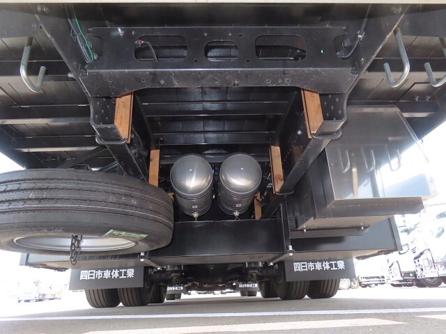 日野プロフィアクレーン5段大型（10t）[写真12]