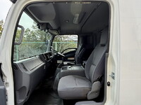 いすゞフォワードアルミウイング中型（4t）[写真14]