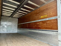 いすゞフォワードアルミウイング中型（4t）[写真20]