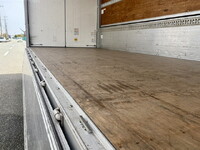 いすゞフォワードアルミウイング中型（4t）[写真30]