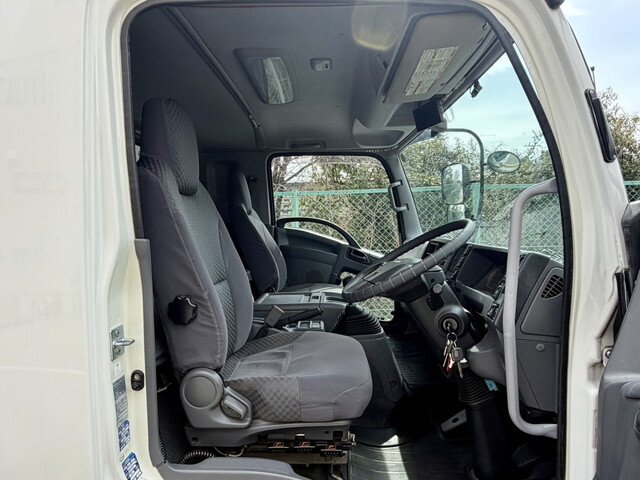 いすゞフォワードアルミウイング中型（4t）[写真31]