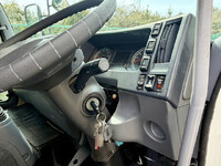 いすゞフォワードアルミウイング中型（4t）[写真33]