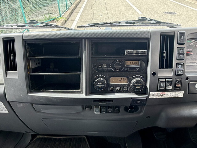 いすゞフォワードアルミウイング中型（4t）[写真33]