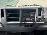 いすゞフォワードアルミウイング中型（4t）[写真34]