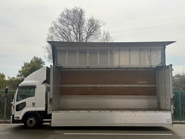 いすゞフォワードアルミウイング中型（4t）[写真05]