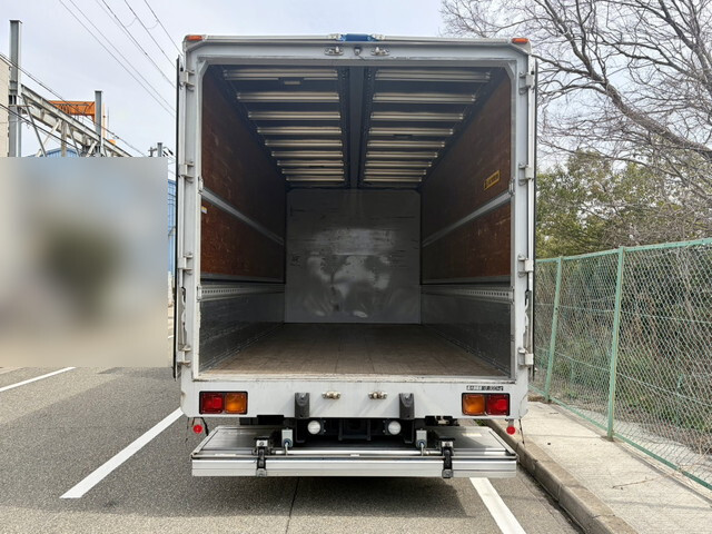 いすゞフォワードアルミウイング中型（4t）[写真08]