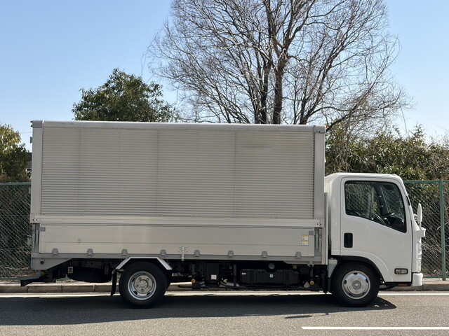 いすゞエルフアルミウイング小型（2t・3t）[写真17]