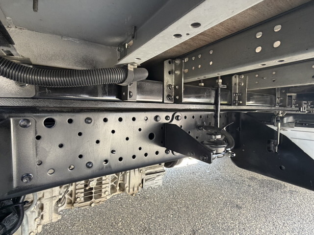 いすゞエルフアルミウイング小型（2t・3t）[写真28]