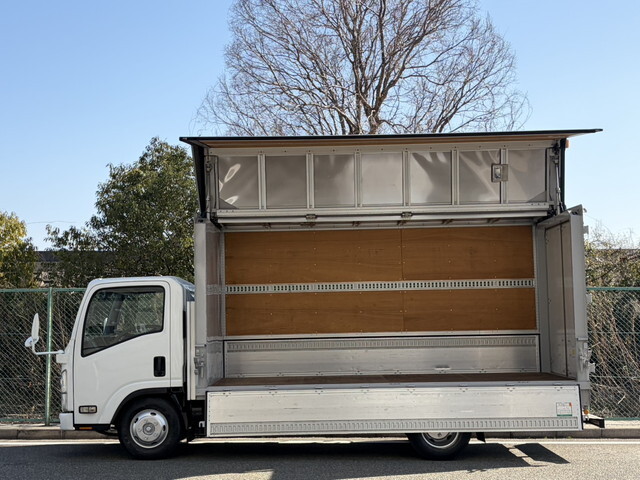 いすゞエルフアルミウイング小型（2t・3t）[写真06]