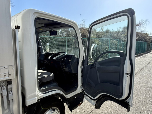 マツダタイタンアルミウイング小型（2t・3t）[写真32]