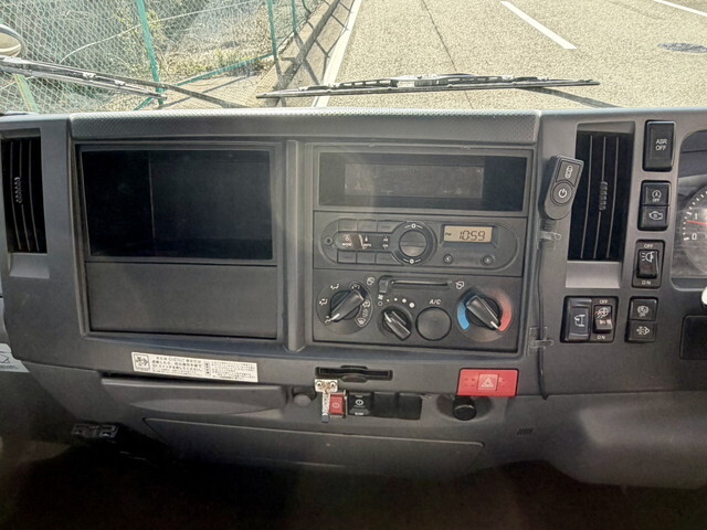 マツダタイタンアルミウイング小型（2t・3t）[写真36]