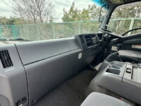 いすゞフォワードアルミウイング中型（4t）[写真15]