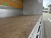 いすゞフォワードアルミウイング中型（4t）[写真28]