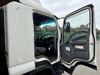 いすゞフォワードアルミウイング中型（4t）[写真29]