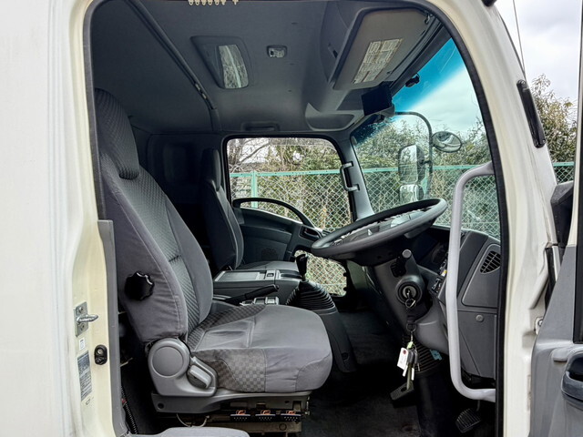 いすゞフォワードアルミウイング中型（4t）[写真29]