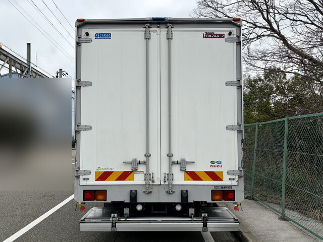 いすゞフォワードアルミウイング中型（4t）[写真06]