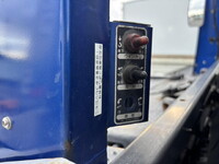 いすゞエルフセーフティローダー小型（2t・3t）[写真18]