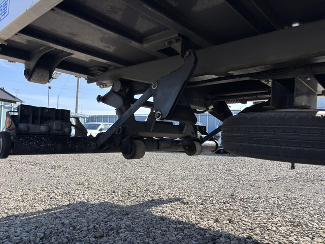 いすゞエルフセーフティローダー小型（2t・3t）[写真25]