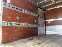 いすゞエルフアルミバン小型（2t・3t）[写真13]