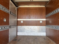 いすゞエルフアルミバン小型（2t・3t）[写真16]