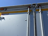 いすゞエルフアルミバン小型（2t・3t）[写真19]