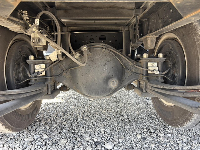 いすゞエルフアルミバン小型（2t・3t）[写真24]