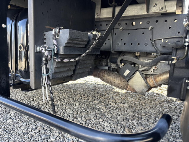 いすゞエルフアルミバン小型（2t・3t）[写真25]