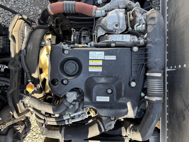 いすゞエルフアルミバン小型（2t・3t）[写真36]