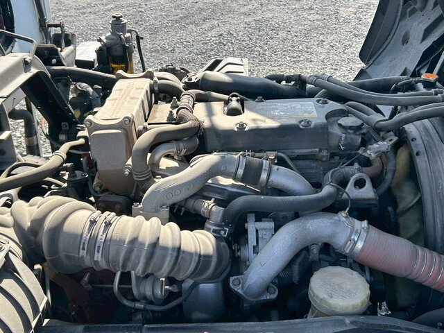 いすゞフォワード冷凍車（冷蔵車）中型（4t）[写真35]