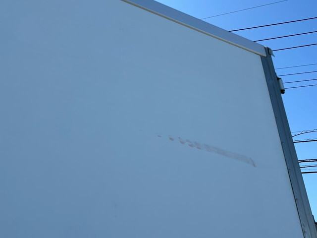 いすゞフォワード冷凍車（冷蔵車）中型（4t）[写真37]