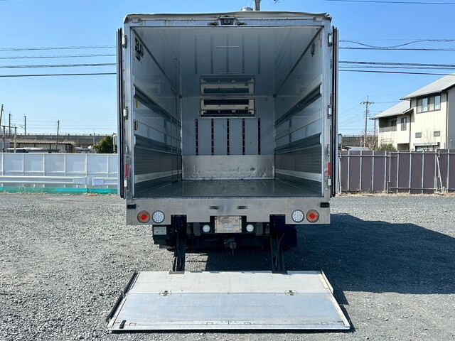 いすゞフォワード冷凍車（冷蔵車）中型（4t）[写真08]