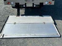 いすゞフォワード冷凍車（冷蔵車）中型（4t）[写真10]