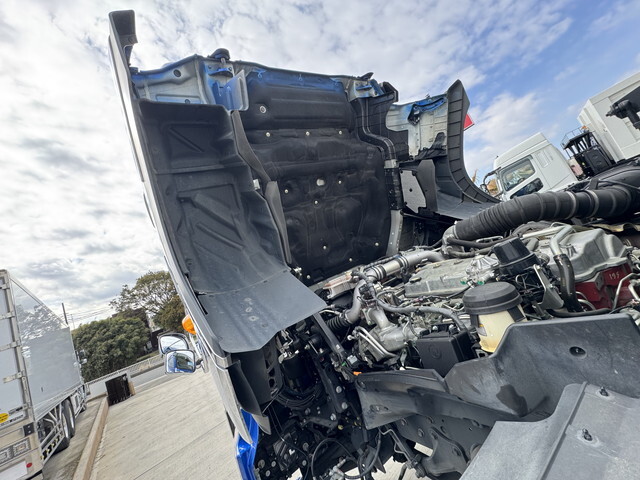 日野プロフィア保冷バン大型（10t）[写真23]