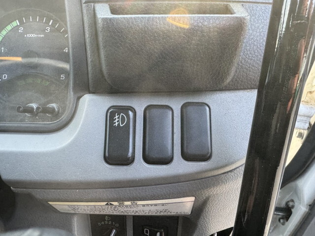 日産アトラスダンプ小型（2t・3t）[写真19]