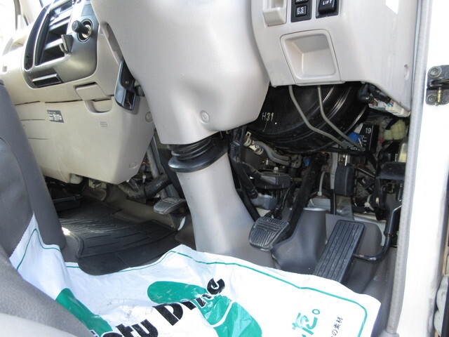 トヨタトヨエースパネルバン小型（2t・3t）[写真23]