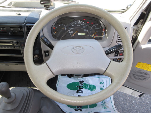 トヨタトヨエースパネルバン小型（2t・3t）[写真24]