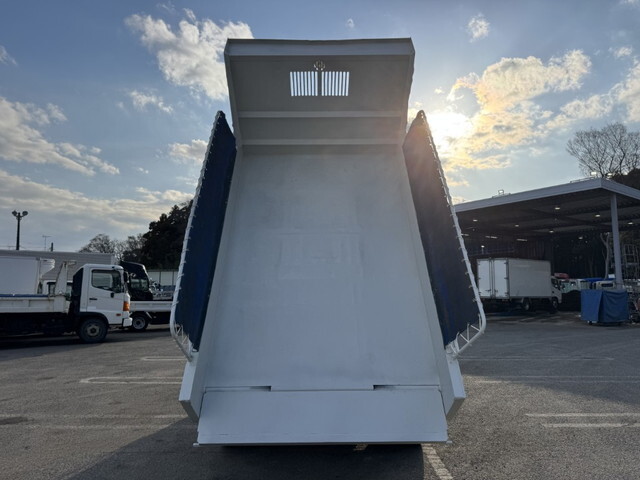 日野レンジャーダンプ中型（4t）[写真10]