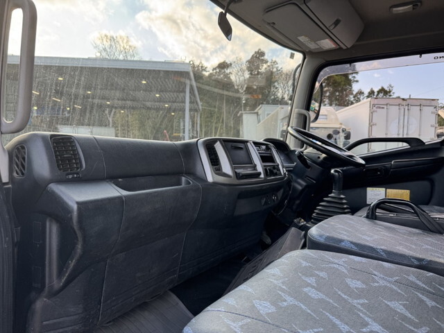 日野レンジャーダンプ中型（4t）[写真23]