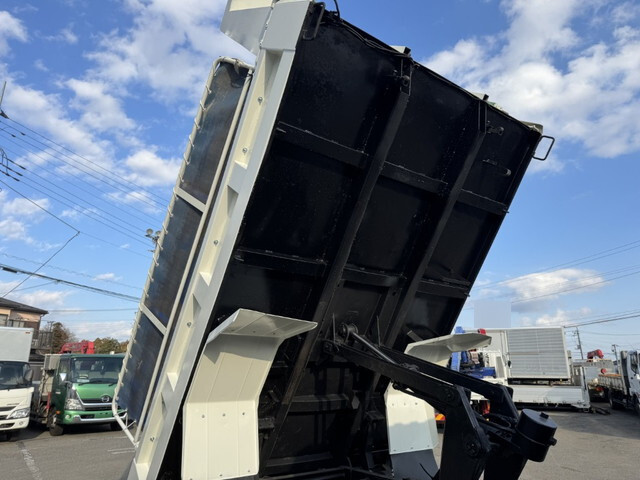 日野レンジャーダンプ中型（4t）[写真09]