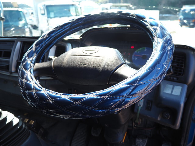 日野レンジャーダンプ増トン（6t・8t）[写真35]