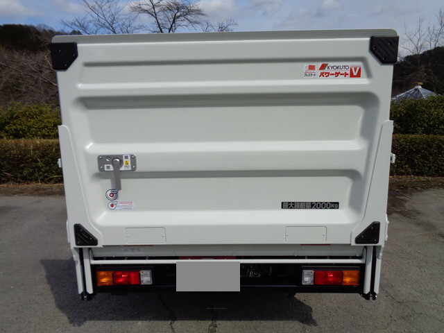 三菱ふそうキャンターダブルキャブ（Wキャブ）小型（2t・3t）[写真11]