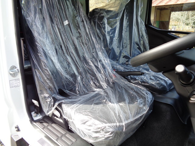 三菱ふそうキャンターダブルキャブ（Wキャブ）小型（2t・3t）[写真25]