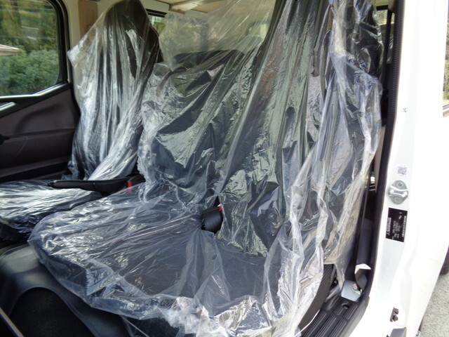 三菱ふそうキャンターダブルキャブ（Wキャブ）小型（2t・3t）[写真27]